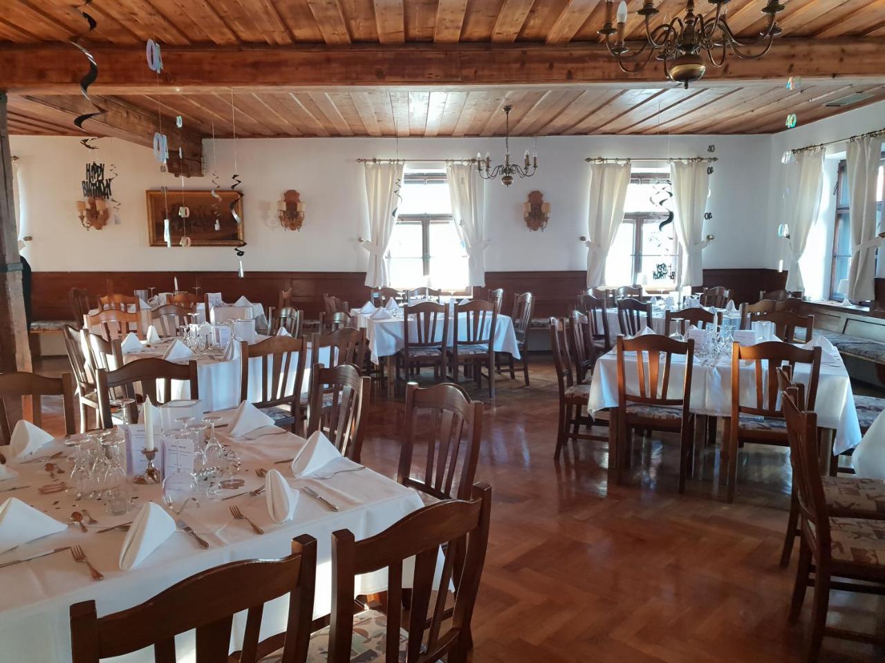 Landgasthof Bock 호텔 가우팅 외부 사진